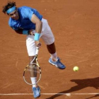 Rafa Nadal ejecuta un golpe en su partido frente a Andújar.