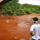 El río Paraopeba en el estado de Minas Gerais presenta altos niveles de contaminación.