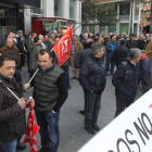 Trabajadores de Maessa y sindicalistas se concentraron a media tarde en Ponferrada.
