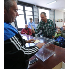 Momento de la votación que determinó el fin de la huelga. BARRERO