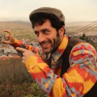 El cineasta Luís Pedreira, portugués pero residente en León, también es cantautor. YOUTUBE