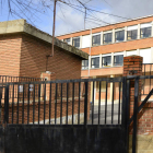 La escuela se demolerá para construir el centro de salud. ACACIO