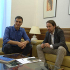 Sánchez e Iglesias, durante una reunión en el Congreso, en una imagen de archivo.