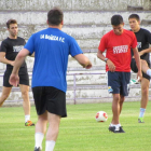 El equipo bañezano se mide esta tarde a un Tercera asturiano.