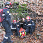 Miembros de la UME en un momento del simulacro de rescate.