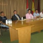 Un momento de la presentación de las obras de autores cepedanos