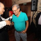 Prada y el enólogo José Luis Santín en las catas de Maridabierzo que coorganizó la asociación.