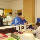 Las colas en las oficinas de la Cultural se suceden conforme se acerca el día del partido