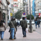 Una de las zonas comerciales con más afluencia de Ponferrada.