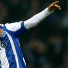 Oliver Torres celebra uno de sus goles con el Oporto.