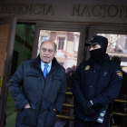 El expresidente de la CEOE Gerardo Díaz Ferrán sale de declarar, en marzo del 2012, de la Audiencia Nacional por el caso Marsans.