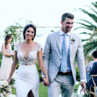 El nadador estadounidense Michael Phelps y su esposa Nicole Johnsonhan, el día de su boda.