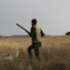 Un cazador en un coto del sur de la provincia.