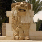 La estatua del león, del siglo I a.C., que el Estado Islámico ha destruido en Palmira (Siria).
