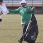 Yosu Uribe dirige un entrenamiento de la Cultural.