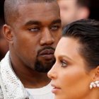 Una imagen de archivo del rapero Kanye West y su mujer, Kim Kardashian.