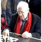 Viktor Korchnoi, un mito viviente del ajedrez, ha vuelto otra vez a León