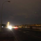 Las farolas de la carretera de Carbajal, han sido desvalijadas por los ladrones.