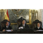 Los magistrados Andrés Palomo, Andrés Martínez Arrieta (ponente), Manuel Marchena (presidente), Alberto Jorge Barreiro y Joaquín Giménez, ayer durante la vista. EFE
