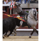 Fermín Bohórquez durante la lidia a su primer toro.