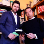 Julio César Álvarez y Tomás Sánchez Santiago, en el diálogo que mantuvieron para el suplemento ‘Filandón’