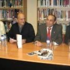 Un momento de la edición de Tardes de Autor, en la biblioteca municipal