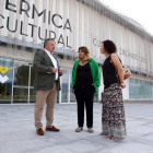 Eduardo Morán con los responsables de la Ciuden. DL