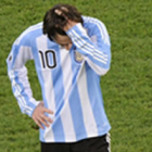Messi desesperado tras la humillante derrota.