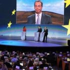Conexión desde Bruselas con el líder del UKIP, Nigel Farage.