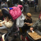 Niños durante una protesta de organizaciones sociales en Argentina.