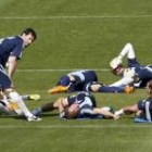 La plantilla del Real Madrid se entrenó durante la mañana festiva en las instalaciones de Valbebebas