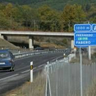La imagen muestra la vía rápida de Ponferrada a Toreno, justo en el desvío hacia Fabero por Fresnedo