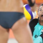 Imagen del partido Egipto-Alemania de voley playa en Copacabana.
