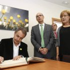 Zapatero se llevó un auténtico baño de multitudes