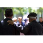 El Ayuntamiento colabora en la financiación de los viajes del Imserso para mayores del municipio.