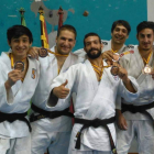 El combinado autonómico muestra la medalla de bronce lograda en el torneo por equipos de Cádiz.