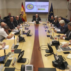 El ministro Zoido en la mesa de evaluación de la amenaza terrorista el pasado agosto.