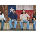 Los integrantes del grupo norteamericano The Captain Legendary Band.