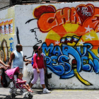 Vista de un mural promoviendo la candidatura del Nicolás Maduro, en Caracas.