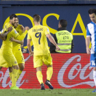 Los jugadores del Villarreal celebran el segundo gol. CASTELLÓ