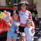 Isasi con sus trofeos logrados en Ugao Miravalles. DL