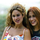 Aída Folch, con Verónica Romeo, en una escena de «Fin de curso»