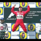 Michael Schumacher ha sumado su cuarta victoria de la temporada tras imponerse con autoridad en el circuito de Imola.