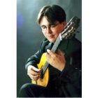 El joven guitarrista francés Bertrand Pietu