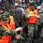 Los equipos de rescate trabajan en la búsqueda de los desaparecidos tras el corrimiento. ZHENG LEI