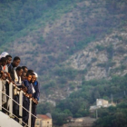 Cientos de inmigrantes llegan al puerto de Salerno
