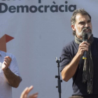 Jordi Sànchez y Jordi Cuixart, en una concentración el paasdo 24 de septiembre en Barcelona.