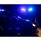 La Policía Nacional, investigando en la zona en la que apareció el cadáver la noche del 18 de septiembre de 2014. JESÚS