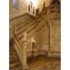 La célebre escalera capitular de la Catedral de León.