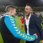 Gallar y De la Barrera celebran la victoria en la prórroga frente al Albacete en Copa del Rey. JESÚS F. SALVADORES